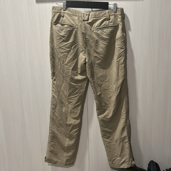 Under armour golf pants 34/32 fit like a 32/32 - Picture 1 of 6